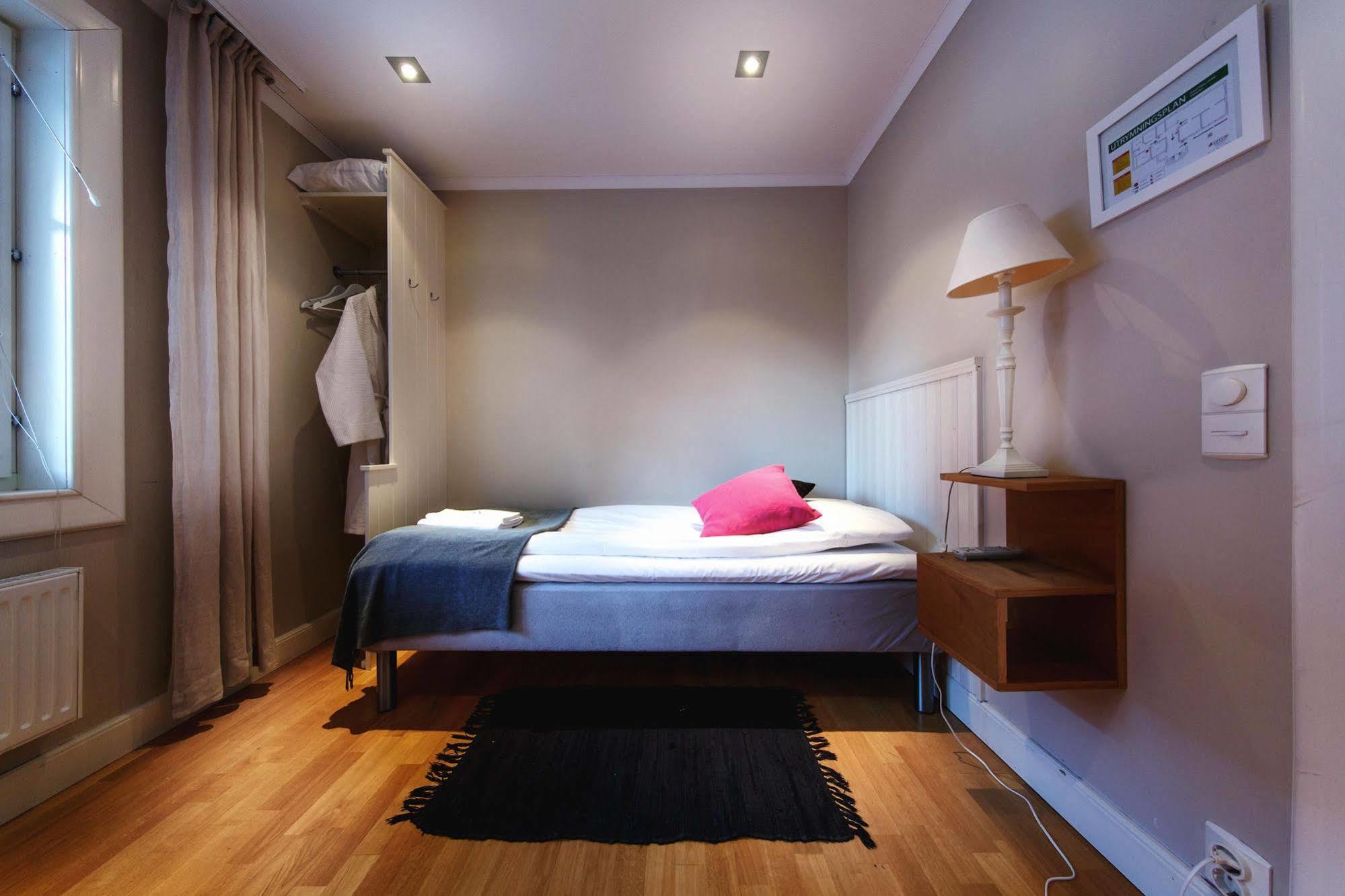 Hotell Pilen Umea Ngoại thất bức ảnh