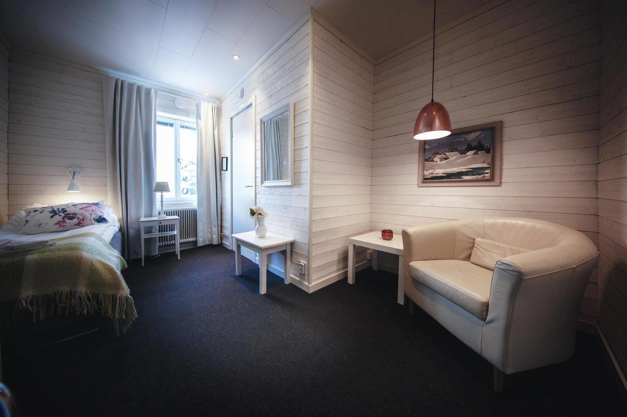 Hotell Pilen Umea Ngoại thất bức ảnh